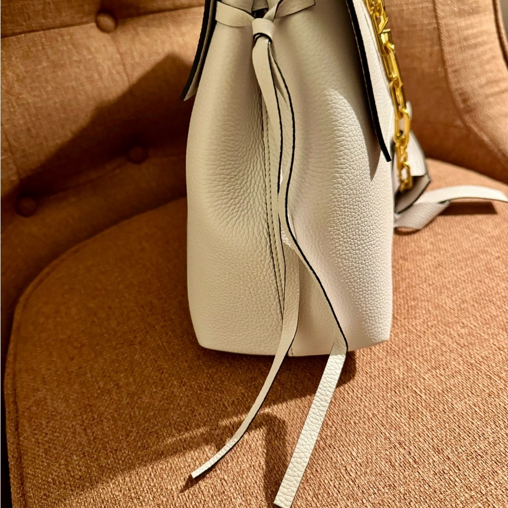 VALENTINO GARAVANI Pebbled Calfskin VRing Chain Shoulder Bag - Picture 8 of 16